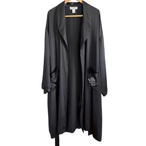 80s Vintage IRIS SILKS Men's Black Silk Robe with Embroidered Dragon | One Size